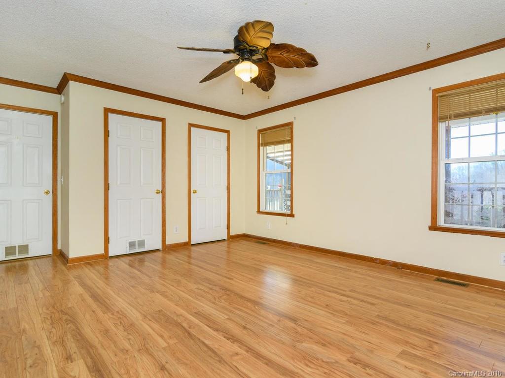2240 Roaring Fork Road Mars Hill, NC 28754 - Photo 11 of 24 Gallery Image 11