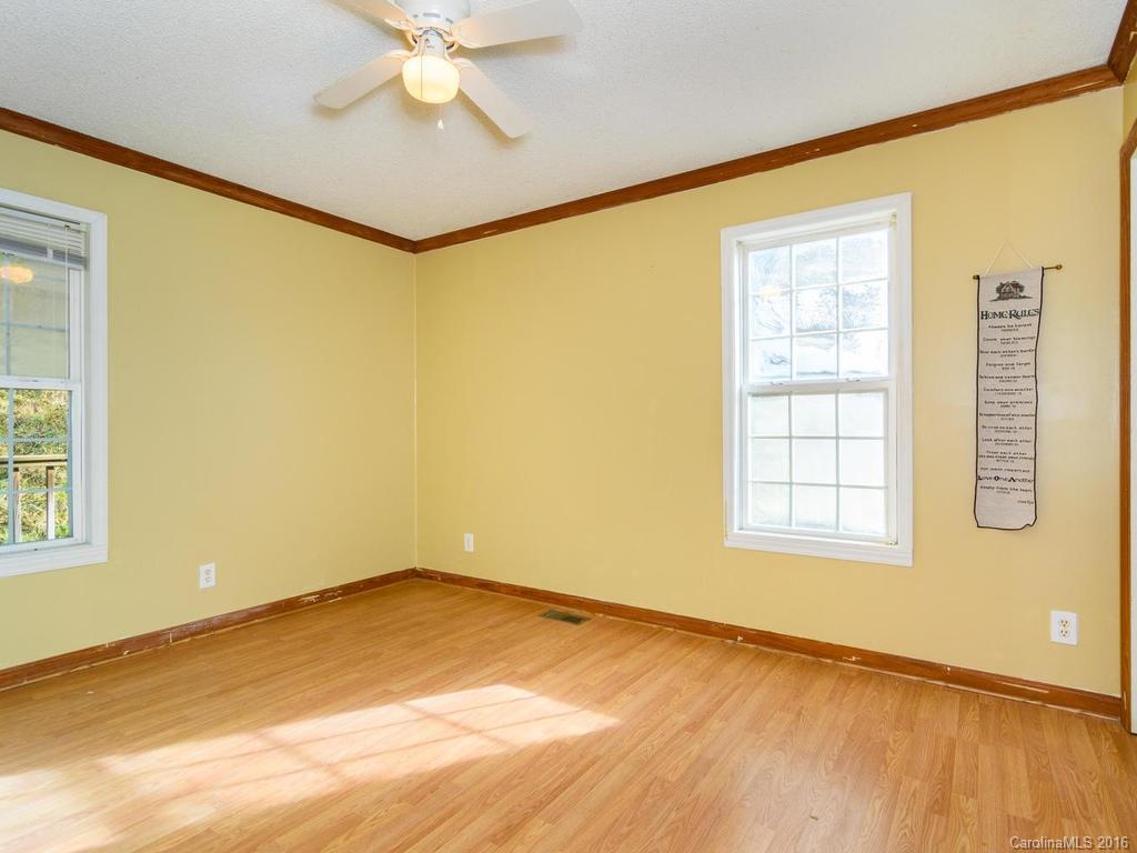 2240 Roaring Fork Road Mars Hill, NC 28754 - Photo 15 of 24 Gallery Image 15