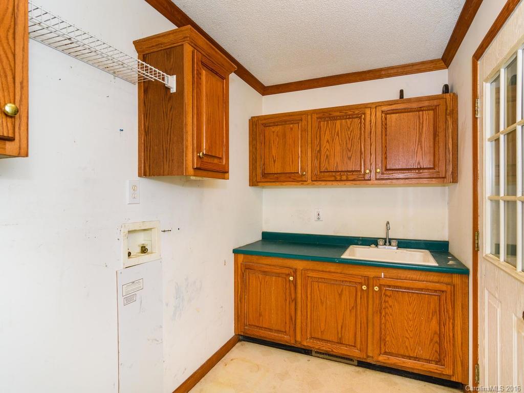 2240 Roaring Fork Road Mars Hill, NC 28754 - Photo 16 of 24 Gallery Image 16