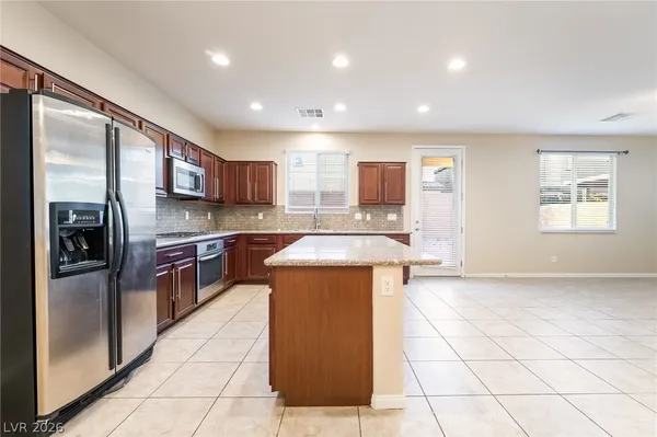 $2,595 | 121 Pictor Avenue, Las Vegas, NV 89183