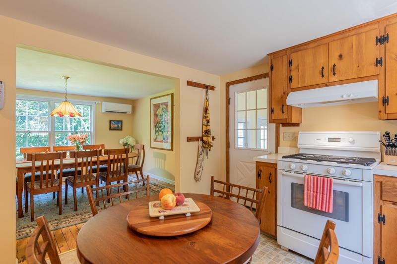 528 Highway 121 Windham, VT 05148 - Photo 11 of 33