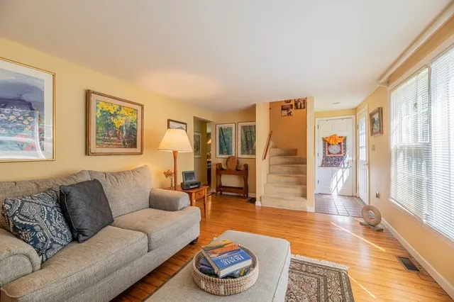 $375,000 | 528 Highway 121, Windham, VT 05148