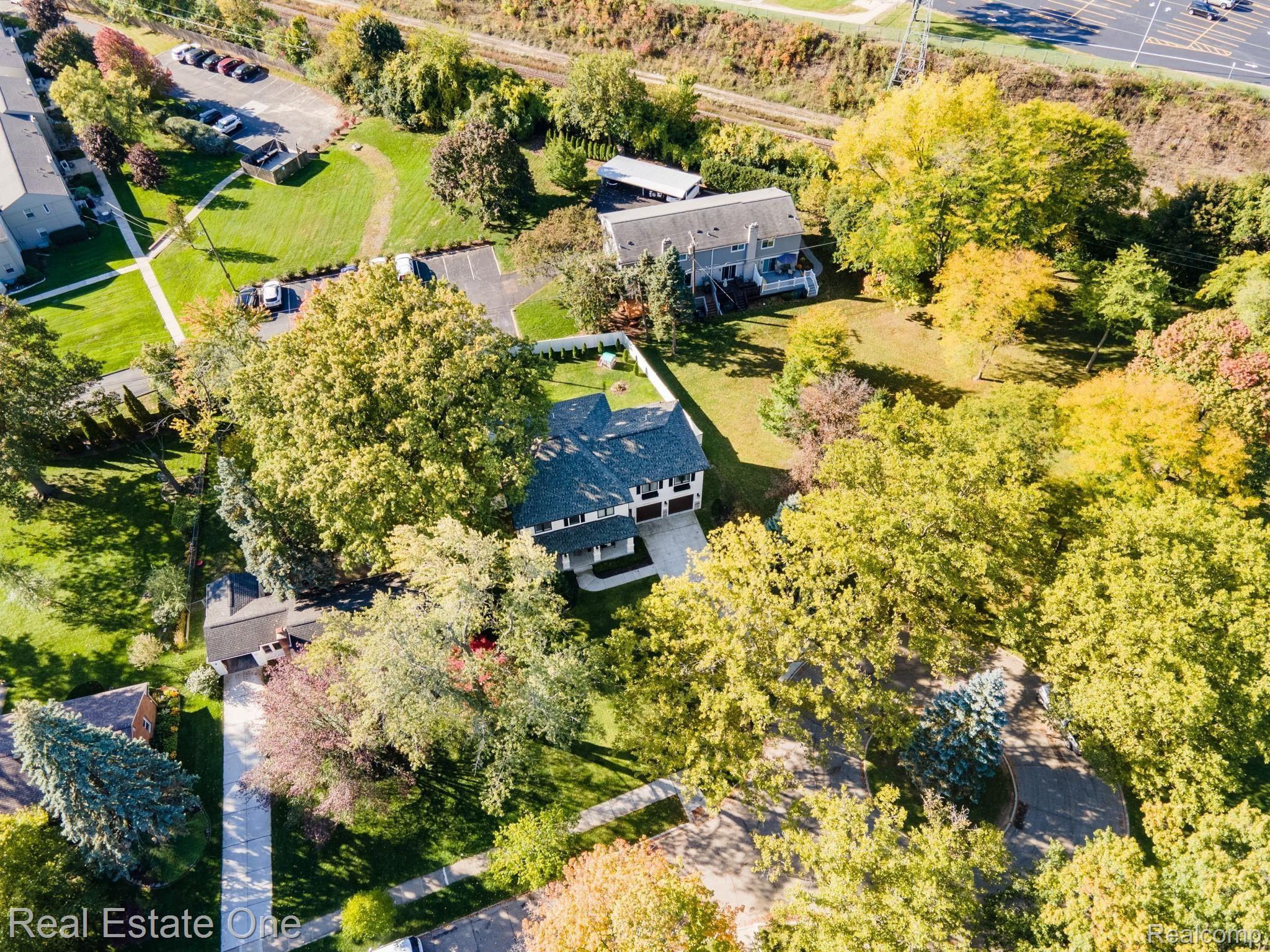1700 Pembroke Road Birmingham, MI 48009 - Photo 54 of 61 59-web-or-mls-1700-Pembroke-Rd-59.jpg