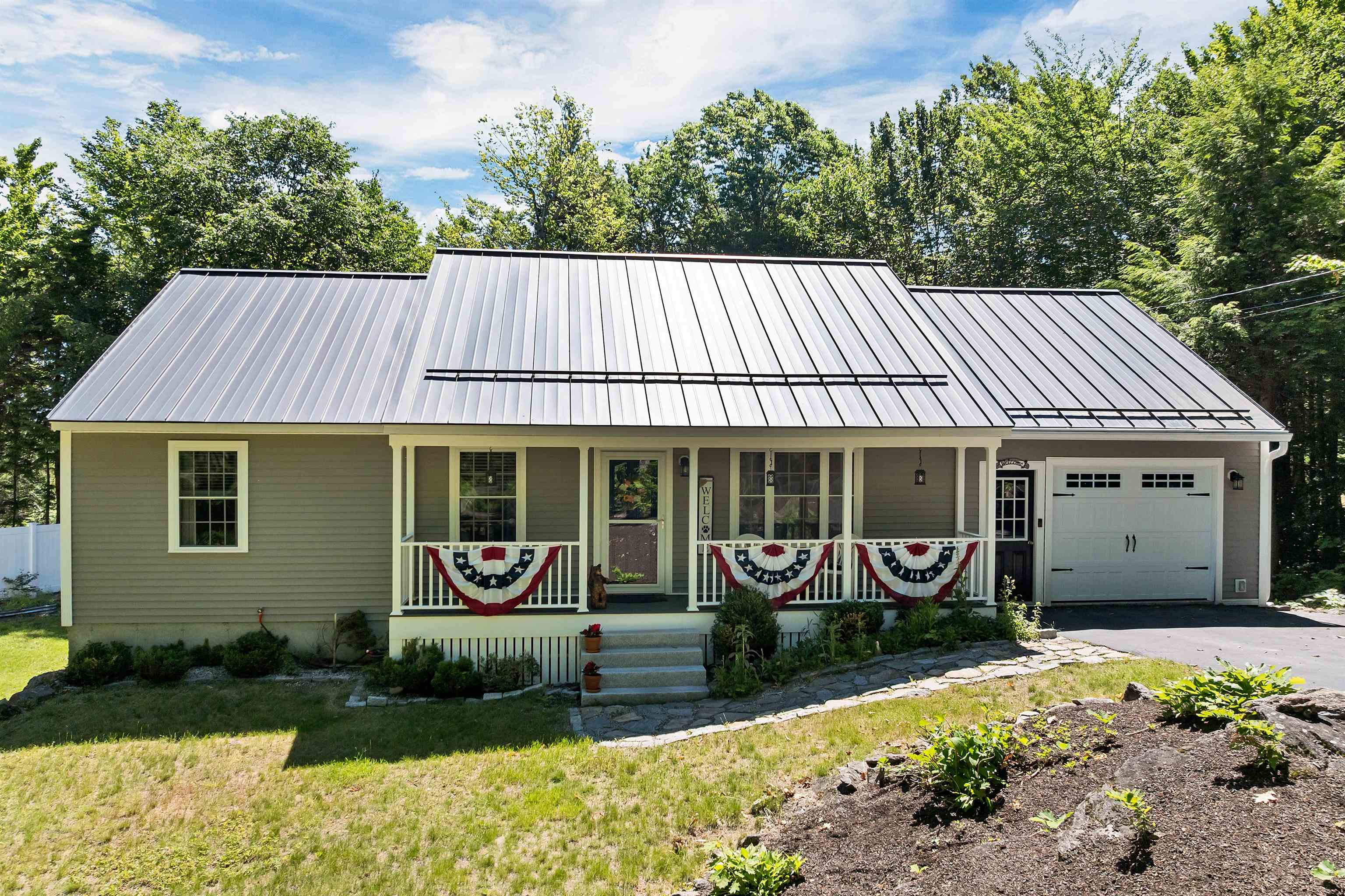 38-16 Valley Road Tuftonboro, NH 03816 - Photo 1 of 56