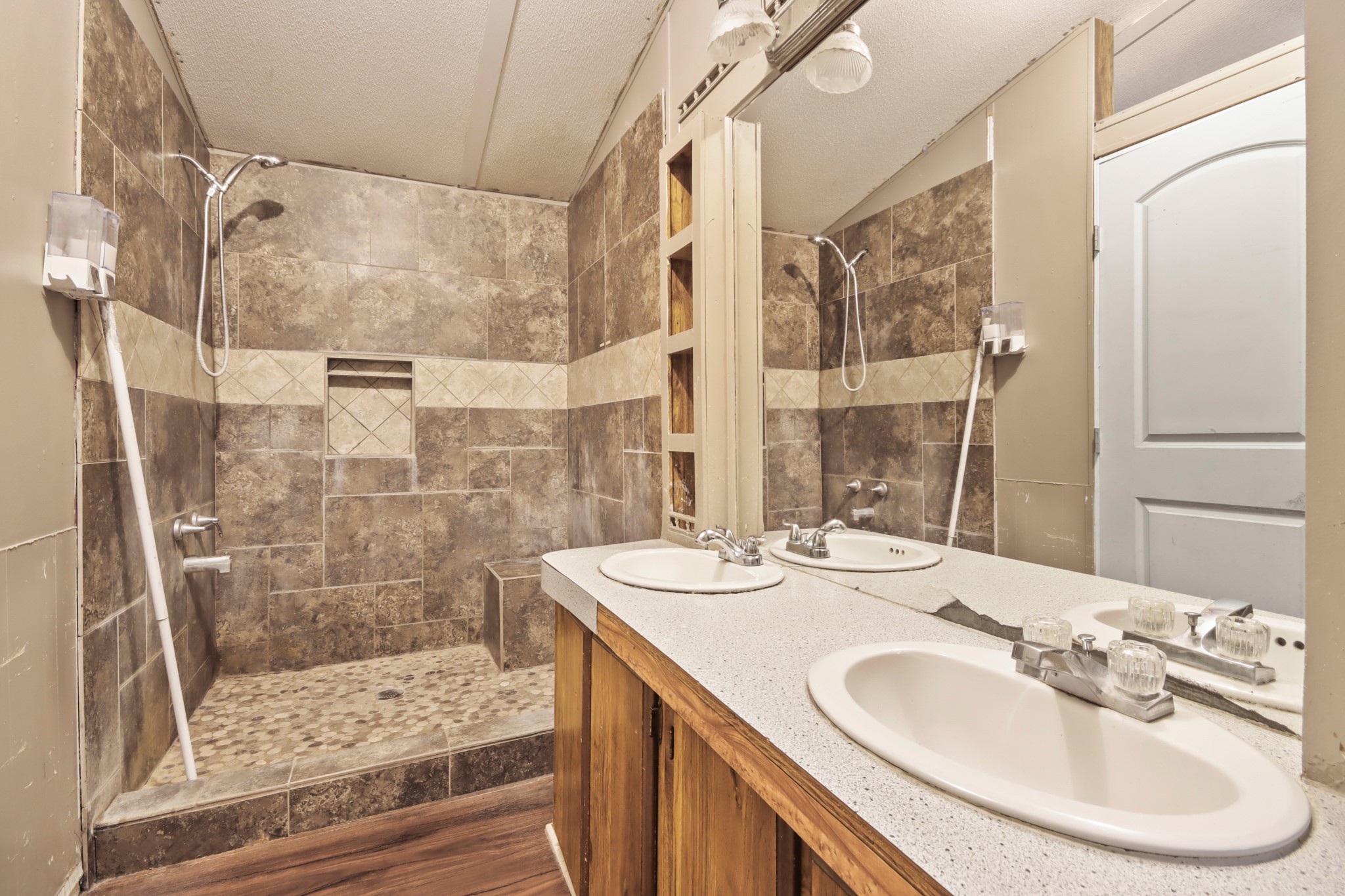 17317 East Greenleaf Lane Conroe, TX 77306 - Photo 13 of 24