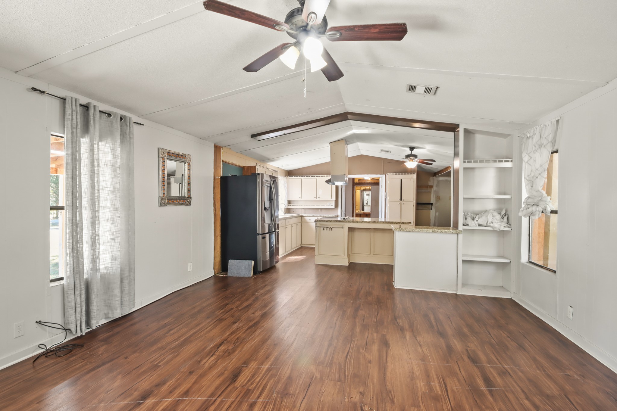 17317 East Greenleaf Lane Conroe, TX 77306 - Photo 4 of 24