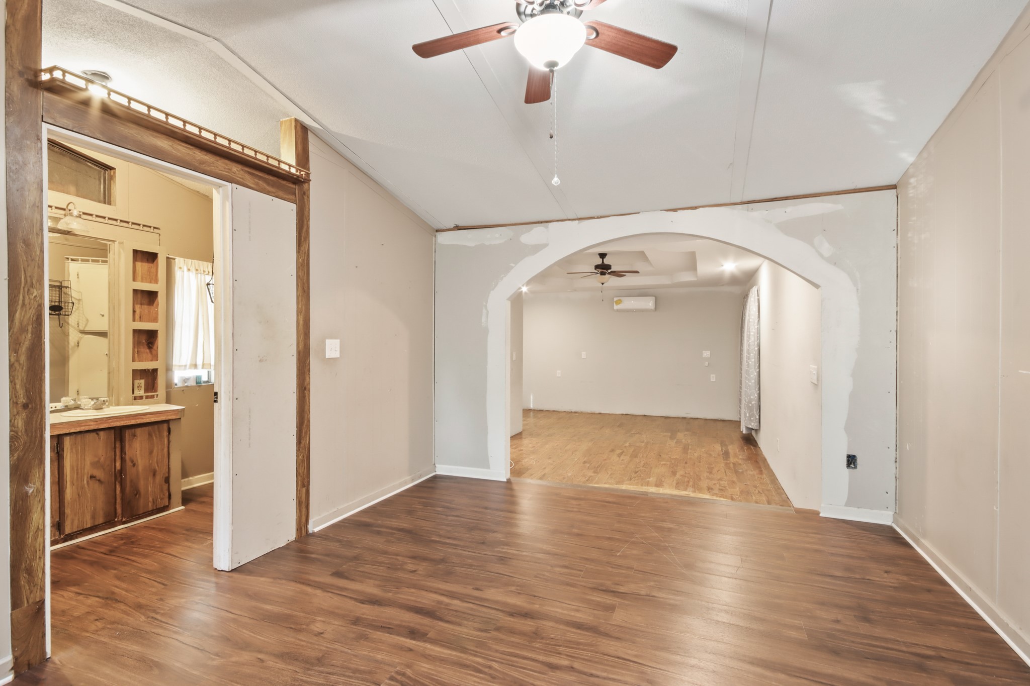 17317 East Greenleaf Lane Conroe, TX 77306 - Photo 9 of 24