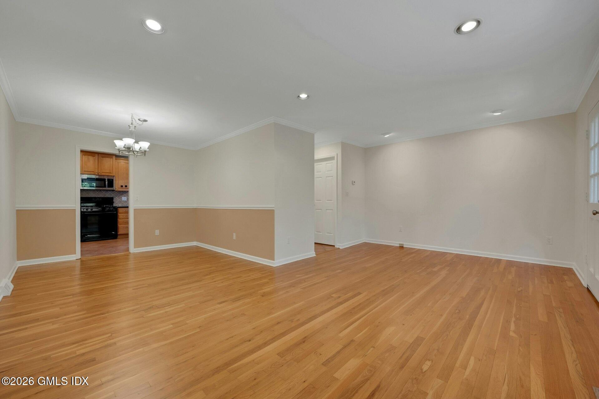 37 Sheep Hill Road, Unit 10 Riverside, CT 06878 - Photo 13 of 40 Dining Room