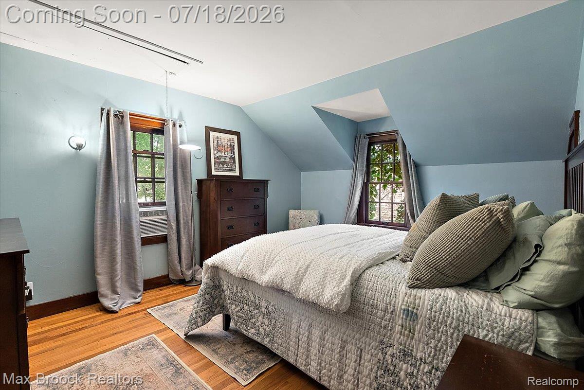 294 Lincoln Road Grosse Pointe, MI 48230 - Photo 55 of 84 Carriage House Bedroom #2