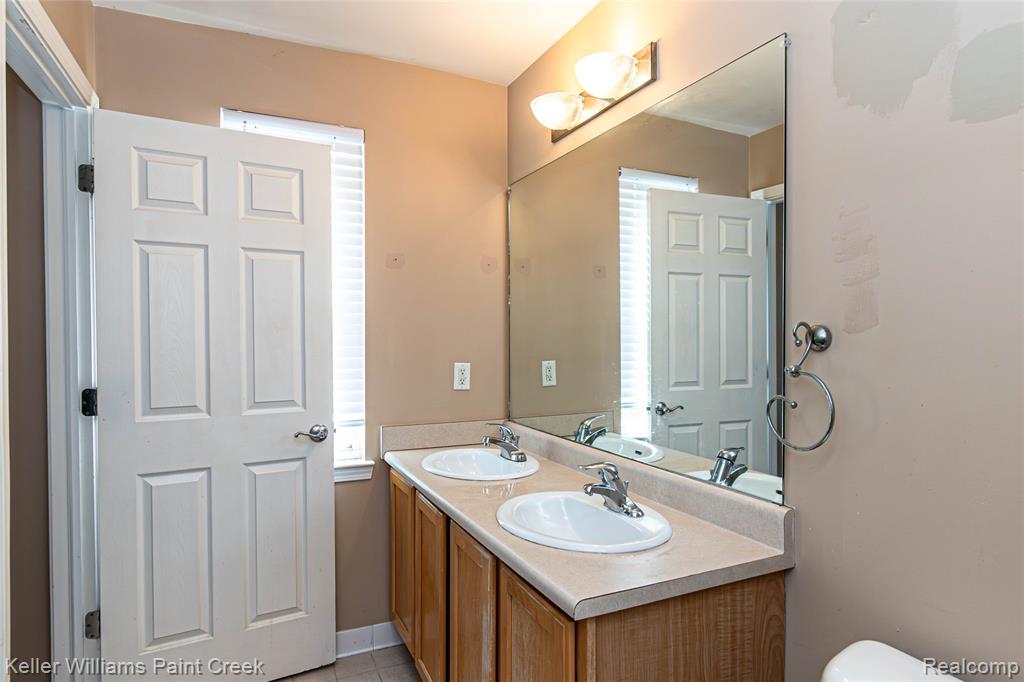 41544 Mitchell Road Novi, MI 48377 - Photo 28 of 43