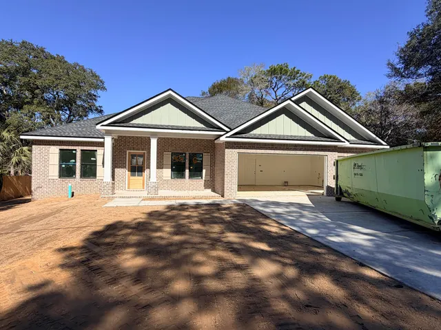 $739,900 | 324 Hillcrest Avenue, Valparaiso, FL 32580