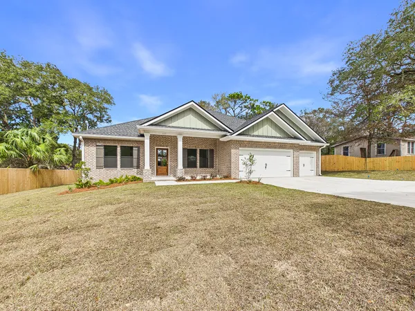 $739,800 | 324 Hillcrest Avenue, Valparaiso, FL 32580