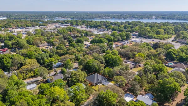 $739,800 | 324 Hillcrest Avenue, Valparaiso, FL 32580