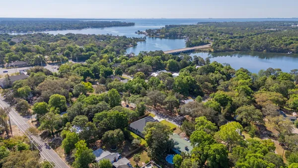 $739,800 | 324 Hillcrest Avenue, Valparaiso, FL 32580
