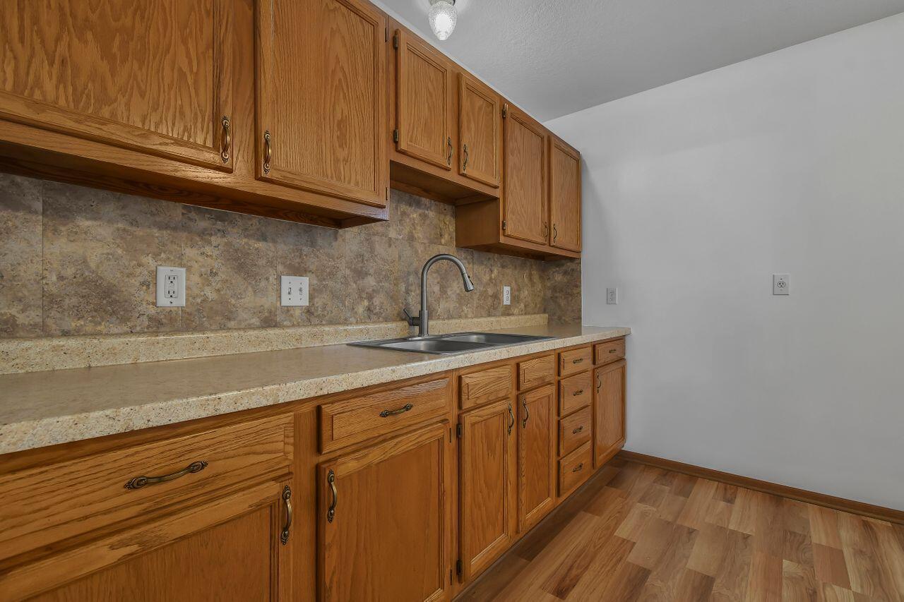 1848 Alward Road Southwest Pataskala, OH 43062 - Photo 26 of 42 Mother-in-law suite kitchen