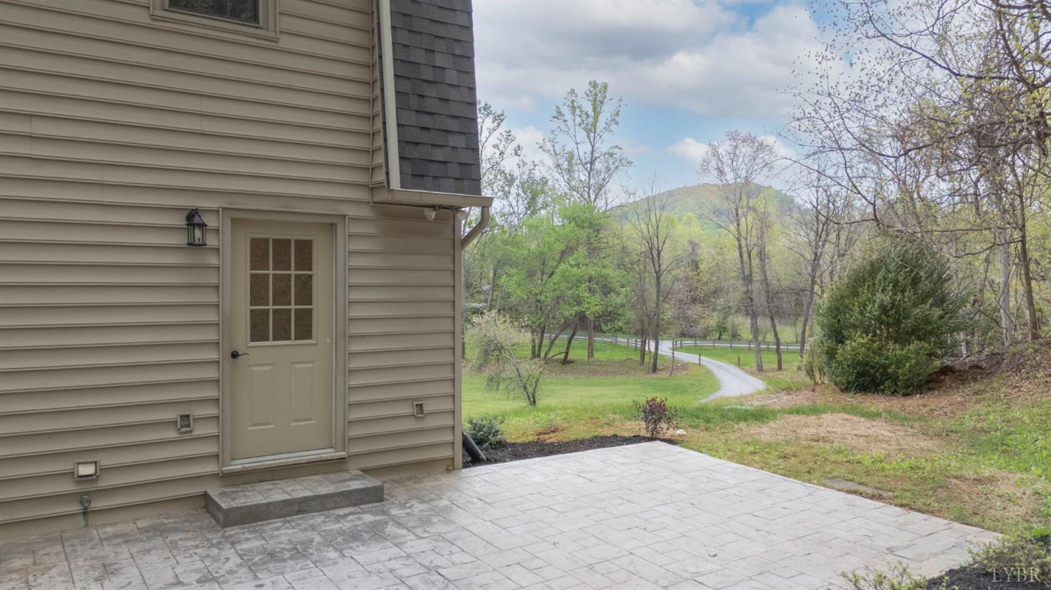 2252 Coffee Road Lynchburg, VA 24503 - Photo 11 of 93