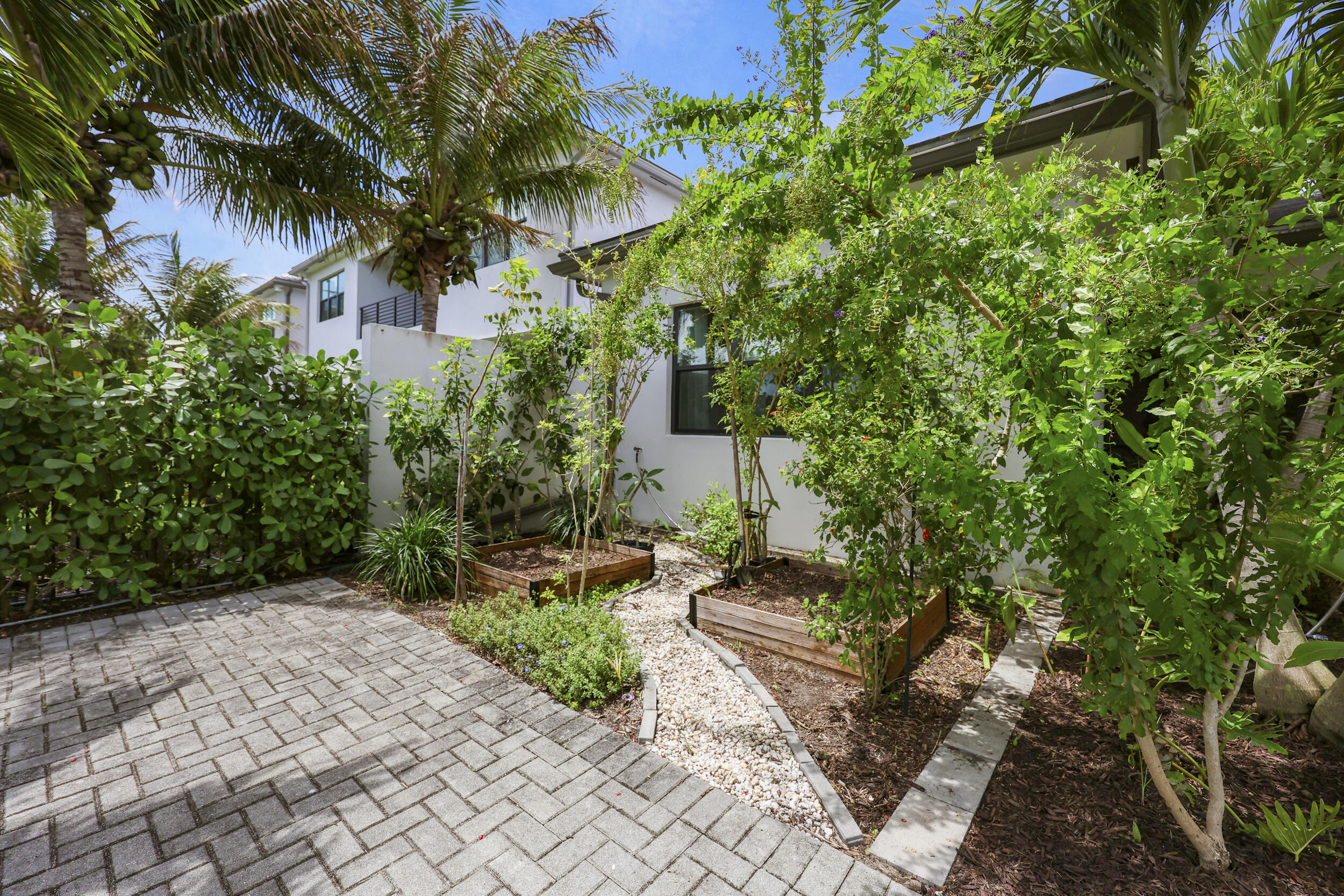17044 Watersprite Lakes Road Boca Raton, FL 33496 - Photo 41 of 55 40-54_453a9059