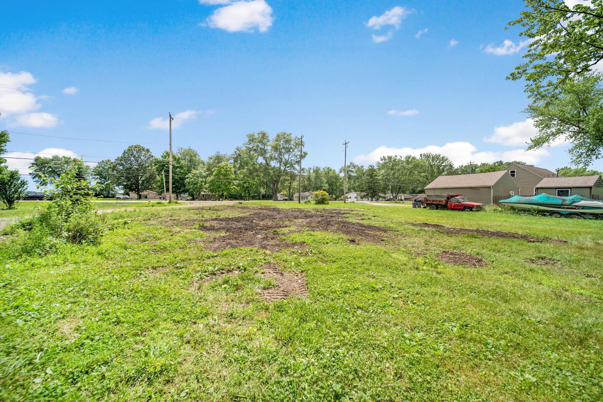 153 South High Street Hebron, OH 43025 - Photo 11 of 20 All utilities available!