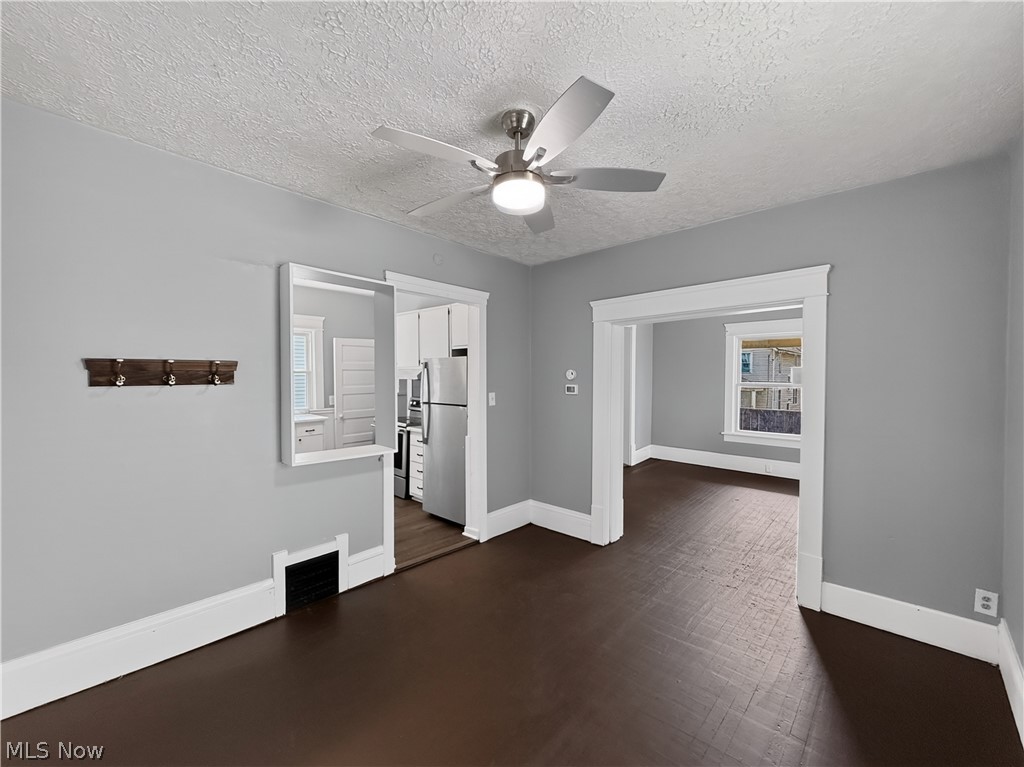513 Rentschler Street Akron, OH 44304 - Photo 10 of 24 Gallery Image 10