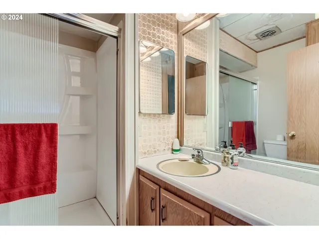 $49,900 | 11602 Southwest Royal Villa Drive, Tigard, OR 97224