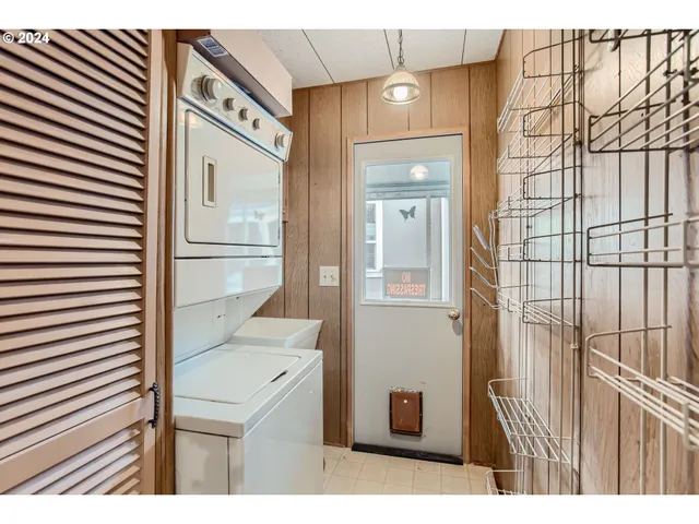 $49,900 | 11602 Southwest Royal Villa Drive, Tigard, OR 97224