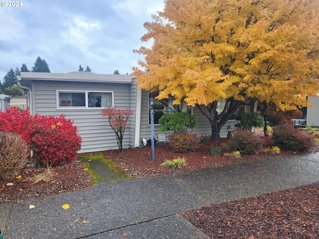 $49,900 | 11602 Southwest Royal Villa Drive, Tigard, OR 97224