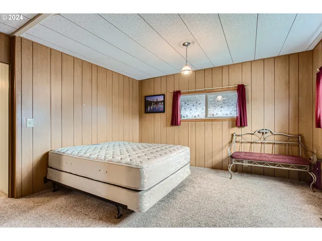 $49,900 | 11602 Southwest Royal Villa Drive, Tigard, OR 97224