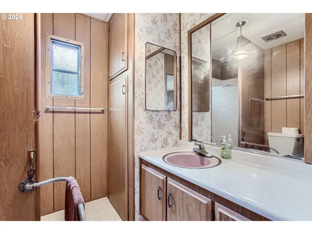 $49,900 | 11602 Southwest Royal Villa Drive, Tigard, OR 97224