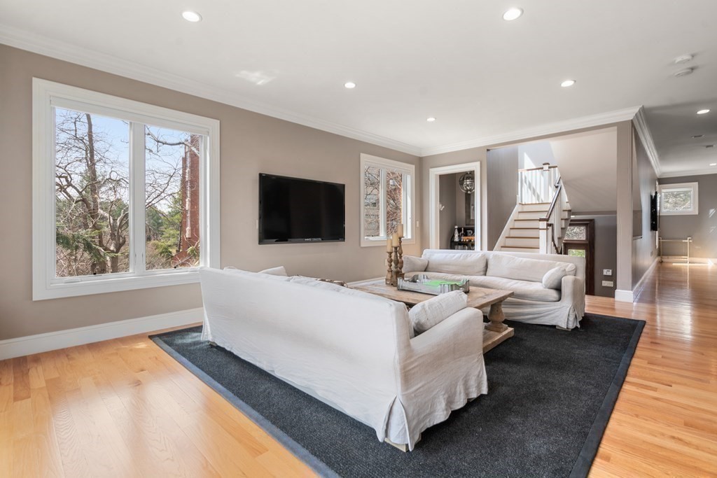 111 Florence Street, Unit 111 Newton, MA 02467 - Photo 9 of 23