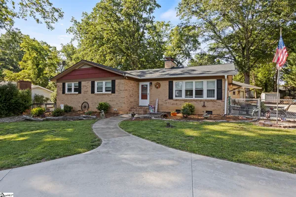 $369,000 | 111 Forestdale Drive, Taylors, SC 29687