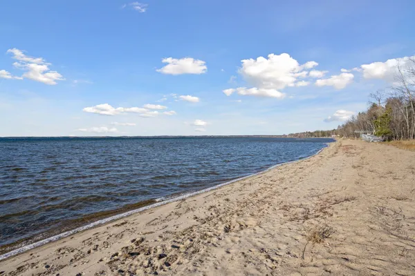 $2,175,000 | 12553 North Pelican Lane, Merrifield, MN 56465