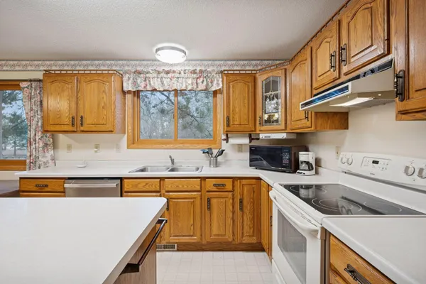 $2,175,000 | 12553 North Pelican Lane, Merrifield, MN 56465