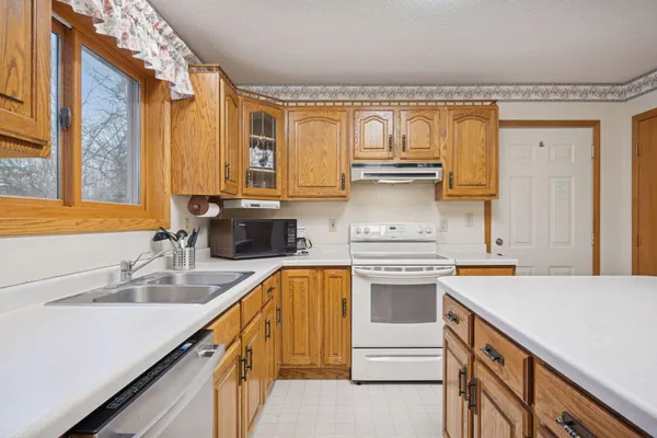 $2,175,000 | 12553 North Pelican Lane, Merrifield, MN 56465