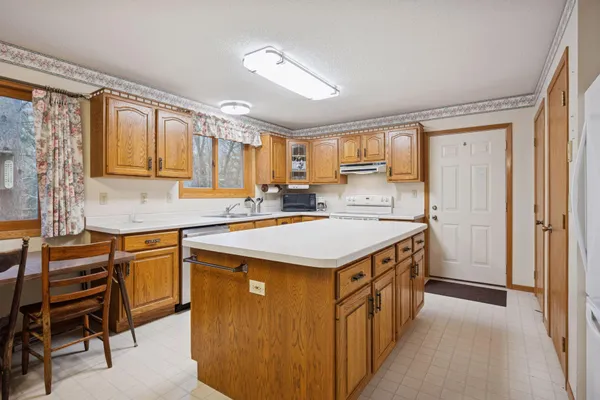 $2,175,000 | 12553 North Pelican Lane, Merrifield, MN 56465