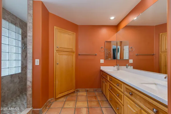 $1,100,000 | 1569 West El Caminito Drive, Phoenix, AZ 85021