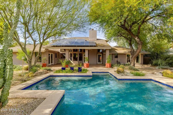 $1,100,000 | 1569 West El Caminito Drive, Phoenix, AZ 85021