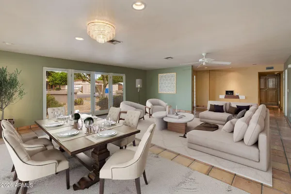 $1,100,000 | 1569 West El Caminito Drive, Phoenix, AZ 85021