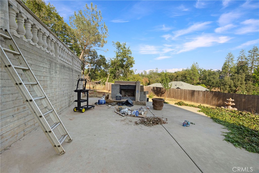 129 Valley Ridge Drive Paradise, CA 95969 - Photo 58 of 66 a view of a terrace with chairs
