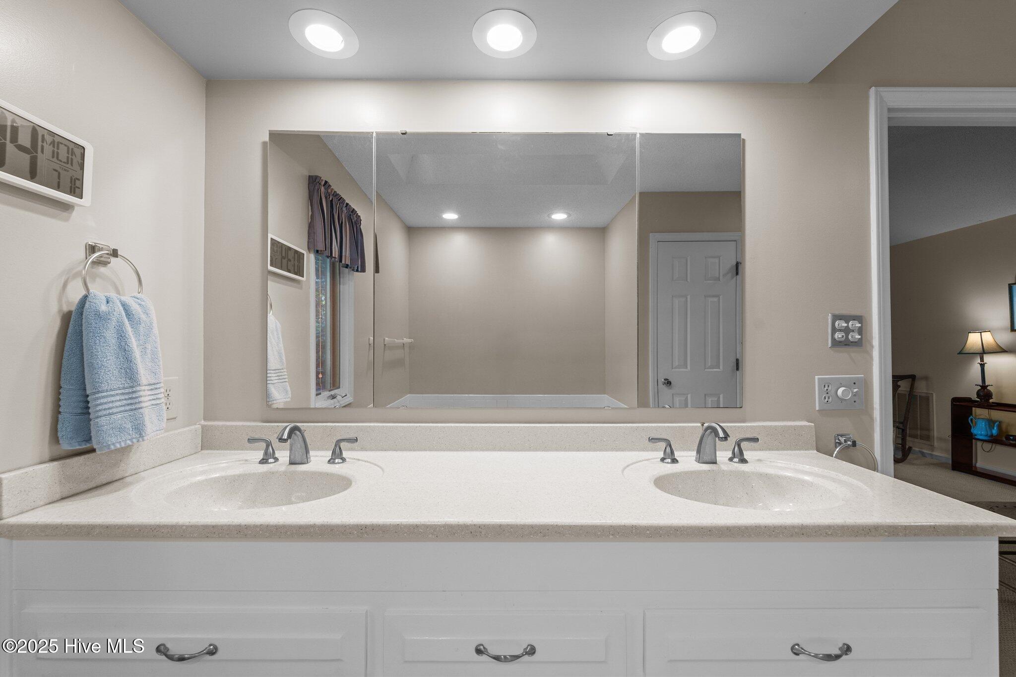 115 Baker Circle West End, NC 27376 - Photo 26 of 60 56-web-or-mls-DSC03670