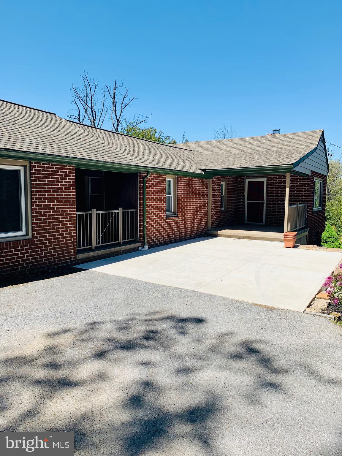 1160 Locust Grove Road Middletown, PA 17057 - Photo 2 of 26 Gallery Image 2
