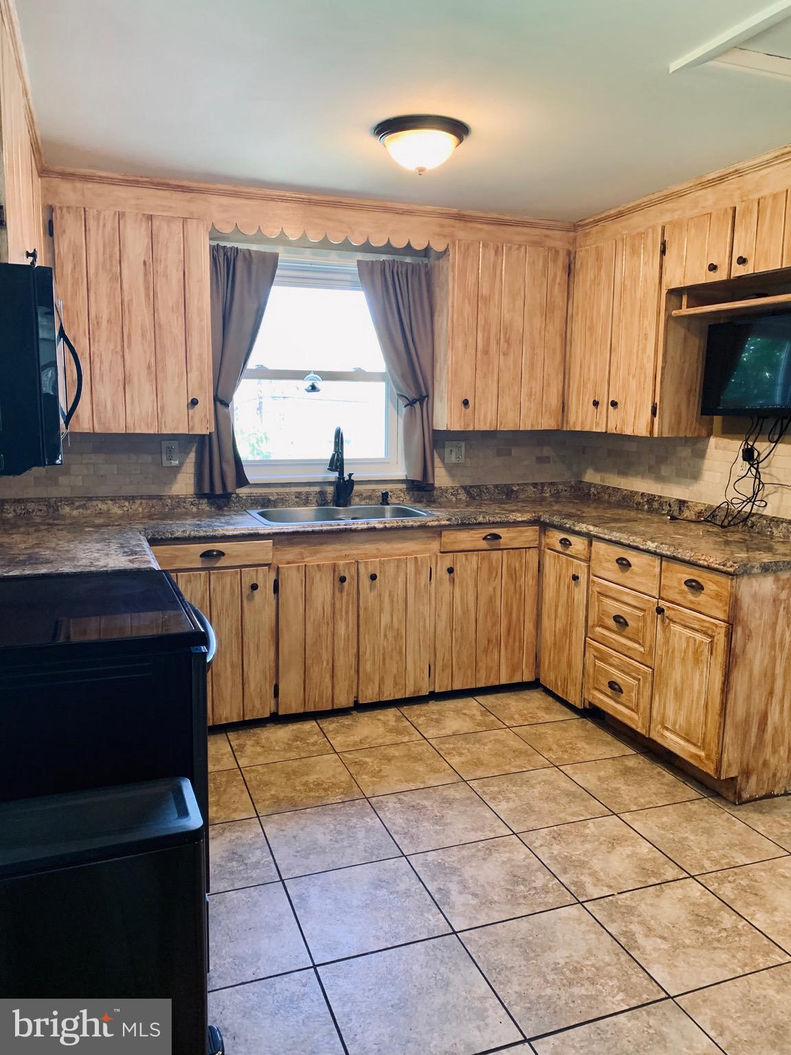 1160 Locust Grove Road Middletown, PA 17057 - Photo 7 of 26 Gallery Image 7