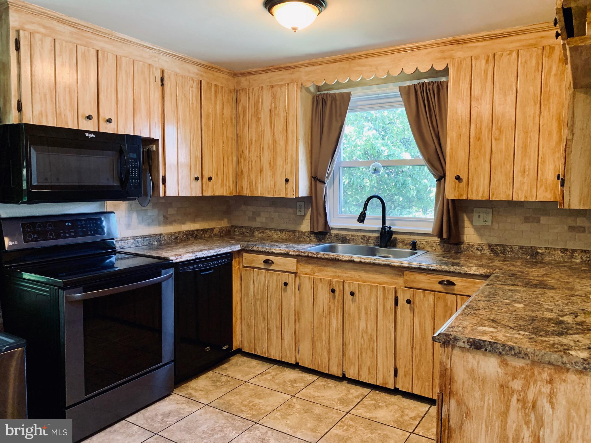 1160 Locust Grove Road Middletown, PA 17057 - Photo 8 of 26 Gallery Image 8