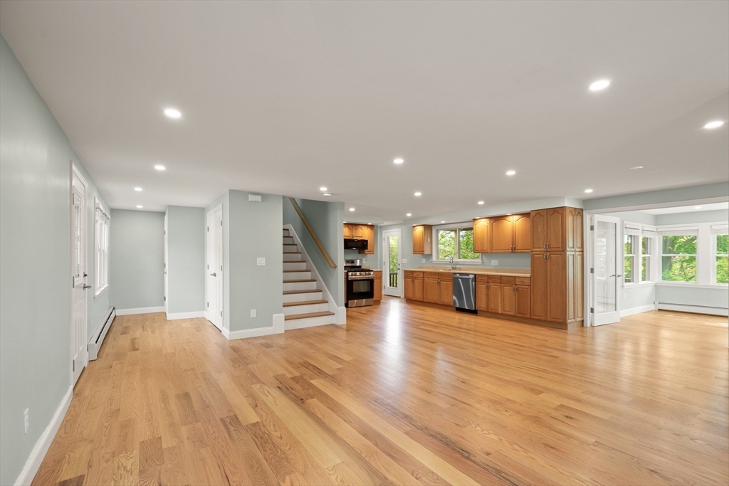 5 R Brooks Road Gloucester, MA 01930 - Photo 6 of 41