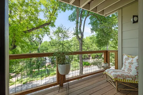 $1,250,000 | 5932 Highland Hills Drive, Austin, TX 78731