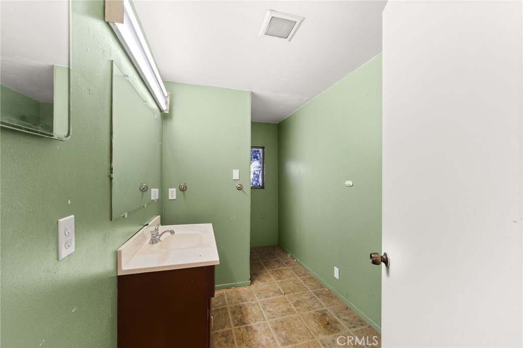 3242 North Rancho La Carlota Road Covina, CA 91724 - Photo 20 of 42