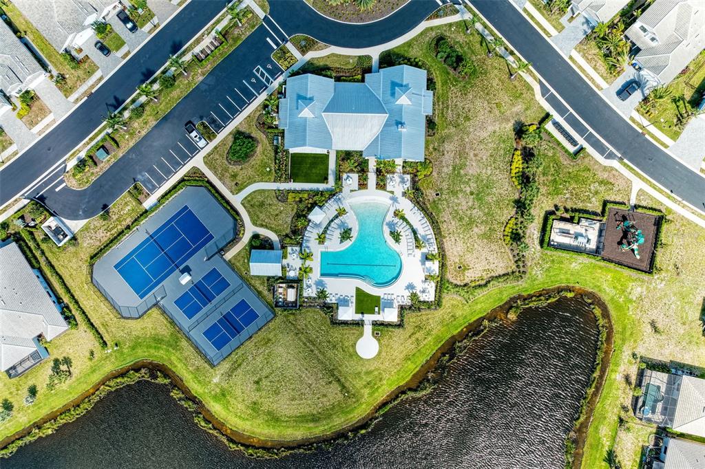 18530 Midsummer Place Venice, FL 34293 - Photo 56 of 99 Gallery Image 56