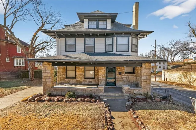 $235,000 | 602 South 13th Street, St. Joseph, MO 64501