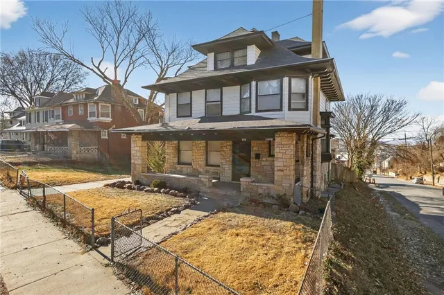 $235,000 | 602 South 13th Street, St. Joseph, MO 64501