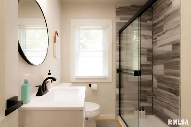 $161,000 | 1012 East Paris Avenue, Peoria Heights, IL 61616