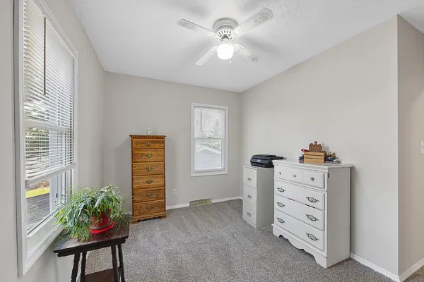 $190,000 | 416 South Chestnut Street, Le Roy, IL 61752